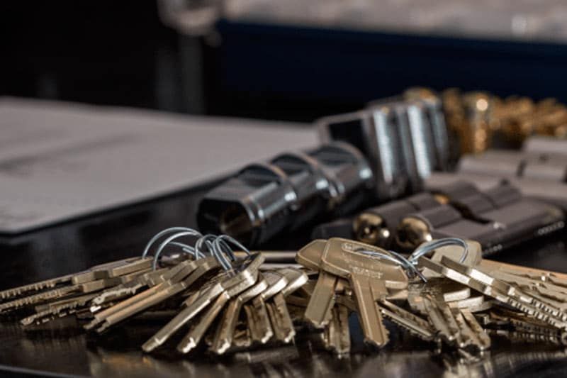 Elektronisk adgangskontrol med mobiltelefon